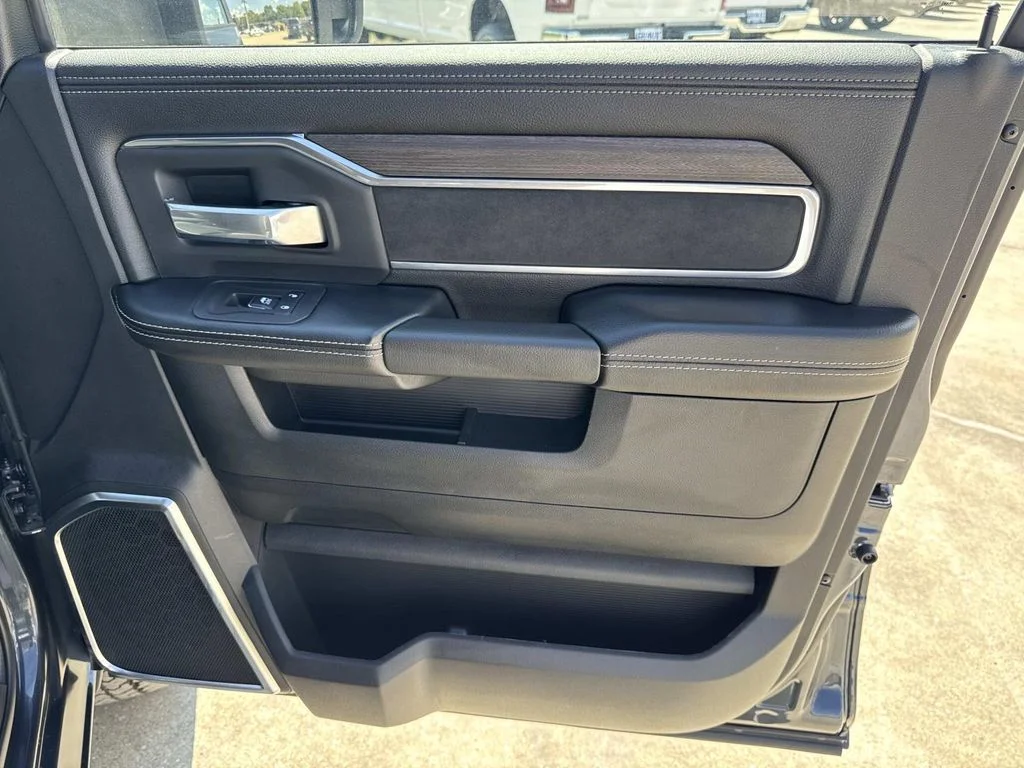 2026 RAM 2500 Laramie - Photo 27