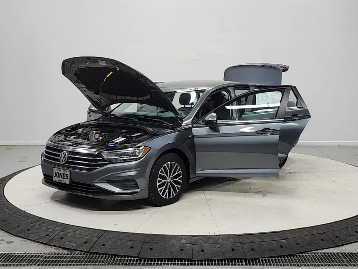 Used 2019 Gray Volkswagen 1.4T SE image 12