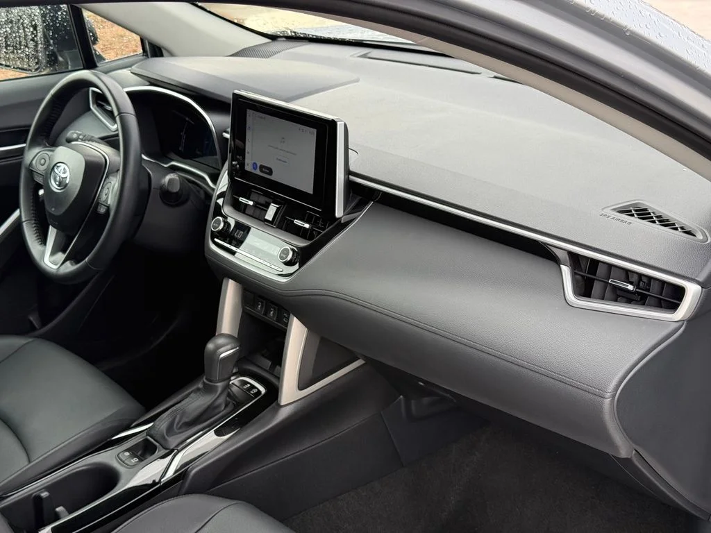 Certified Used 2025 Silver Toyota XLE image 26