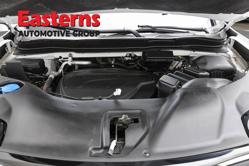 Used 2022 White Honda Special Edition image 7
