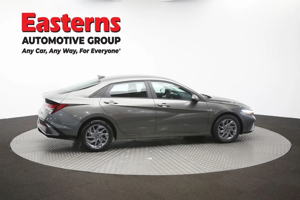 Used 2024 Gray Hyundai SEL image 42
