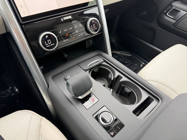 New 2026 Varesine Blue Land Rover S image 24