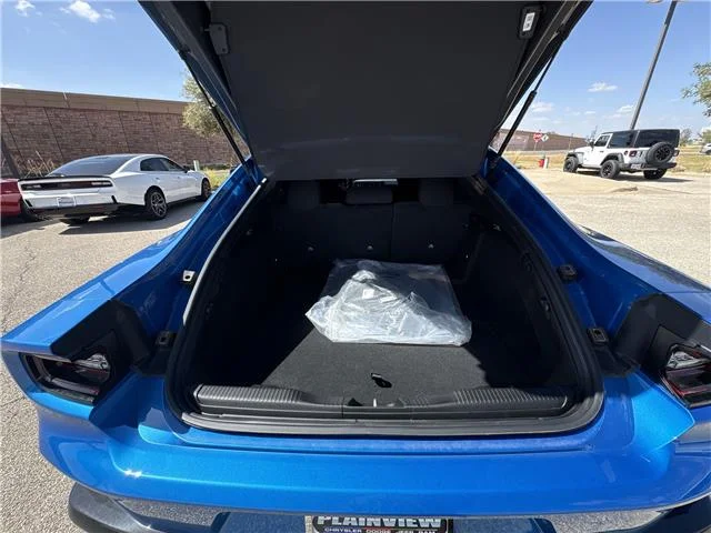 New 2026 Bludicrous  Paint Dodge RT 4-DOOR AWD image 28