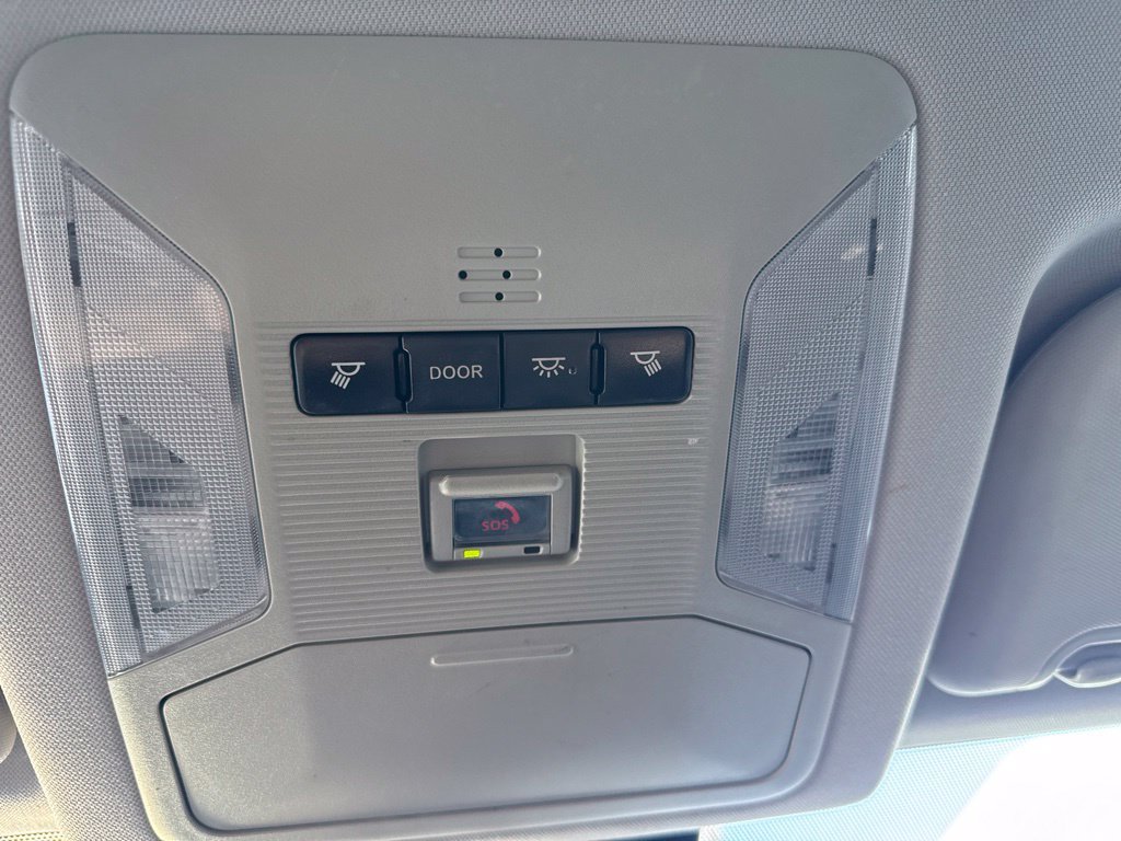 Used 2021 White Toyota LE image 17