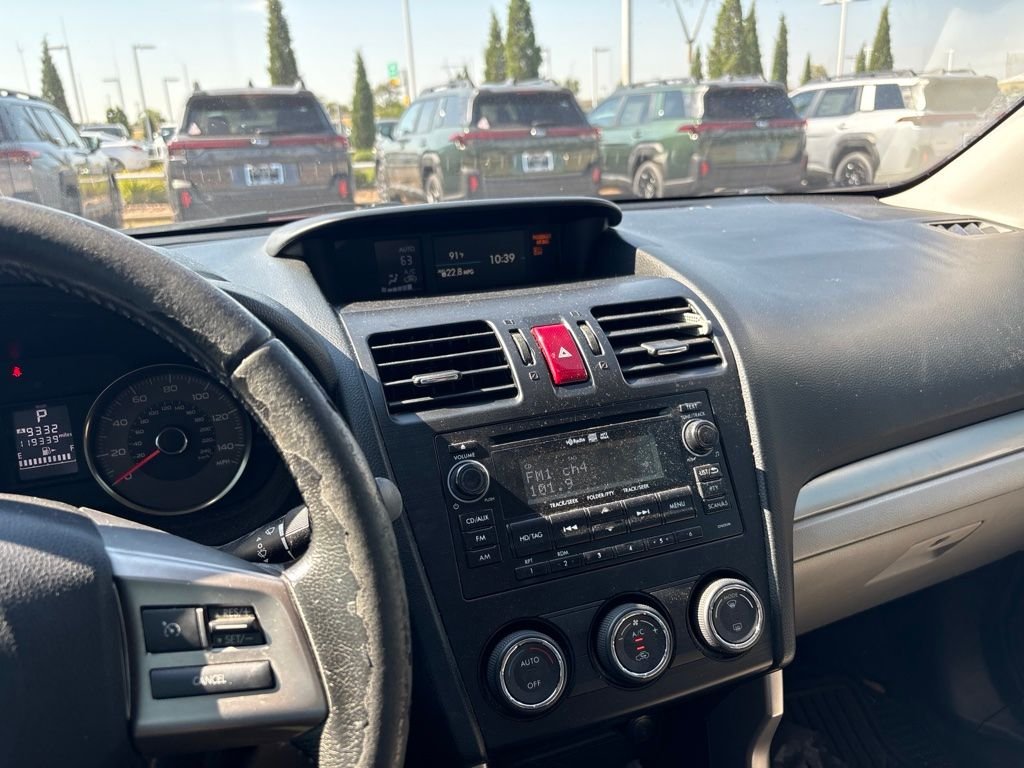 Used 2014 Red Subaru 2.5i Limited image 3