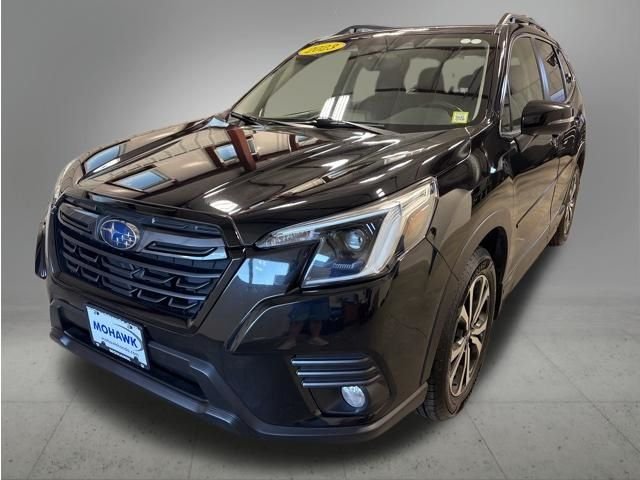 2023 Subaru Forester Limited's photo