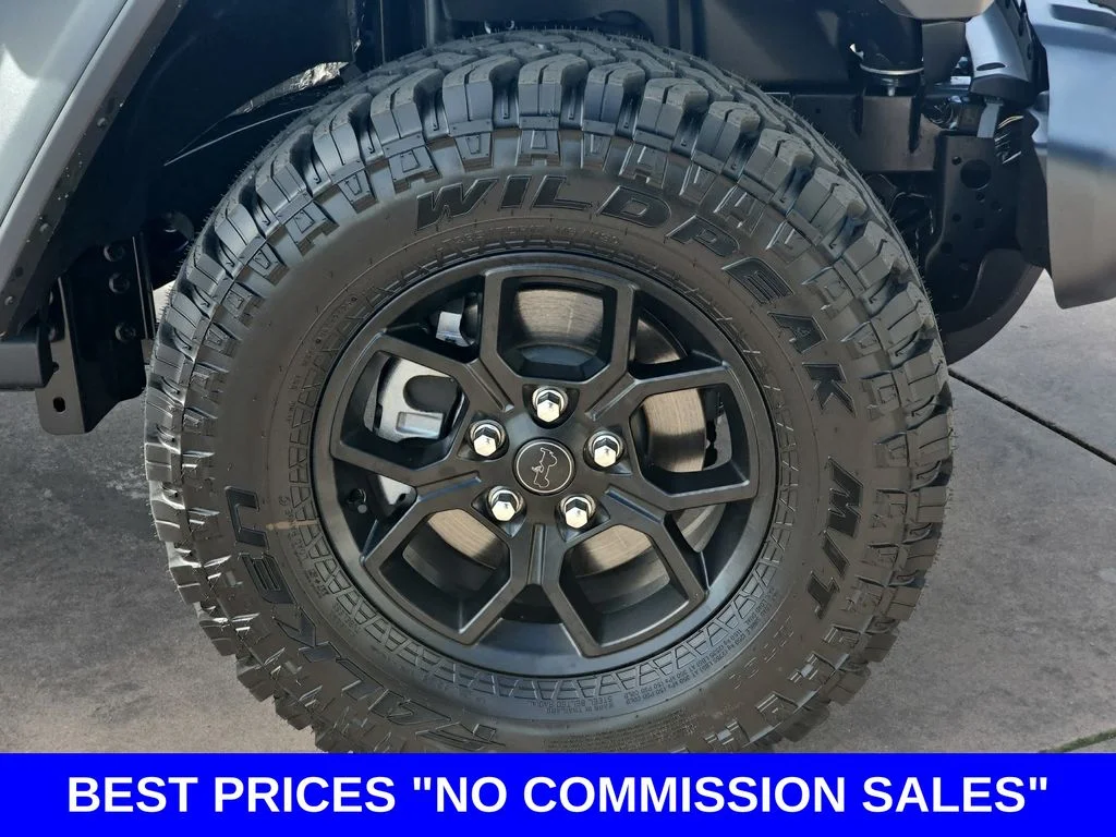 New 2026 Granite Crystal Metallic Clear-Coat Exterior Paint Jeep Willys image 37