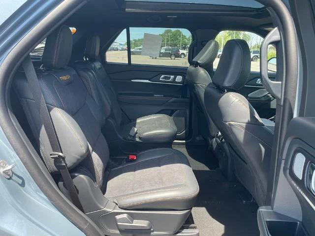 New 2026 Vapor Blue Metallic Ford Tremor® image 69