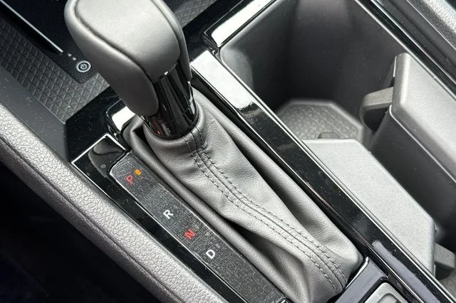 New 2026 Urban Gray Pearl Honda EX-L Hybrid image 22