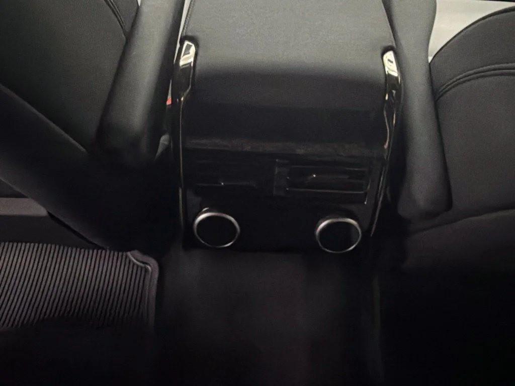 New 2024 Gray Land Rover Dynamic SE image 24