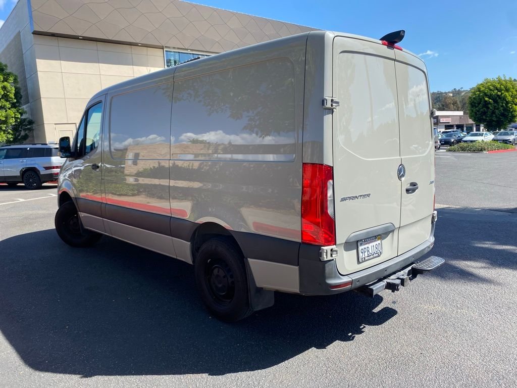Used 2024 Gray Mercedes-Benz Cargo 144 WB image 3