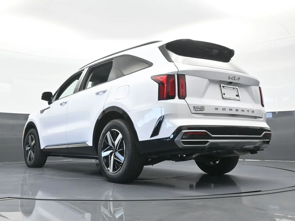 Used 2022 Glacial White Pearl Kia EX image 61