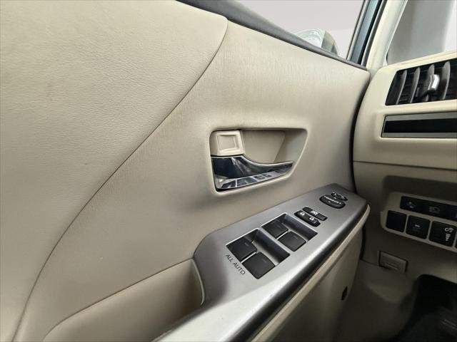 Certified Used 2016 TOASTED WALNUT PEARL Toyota  image 21