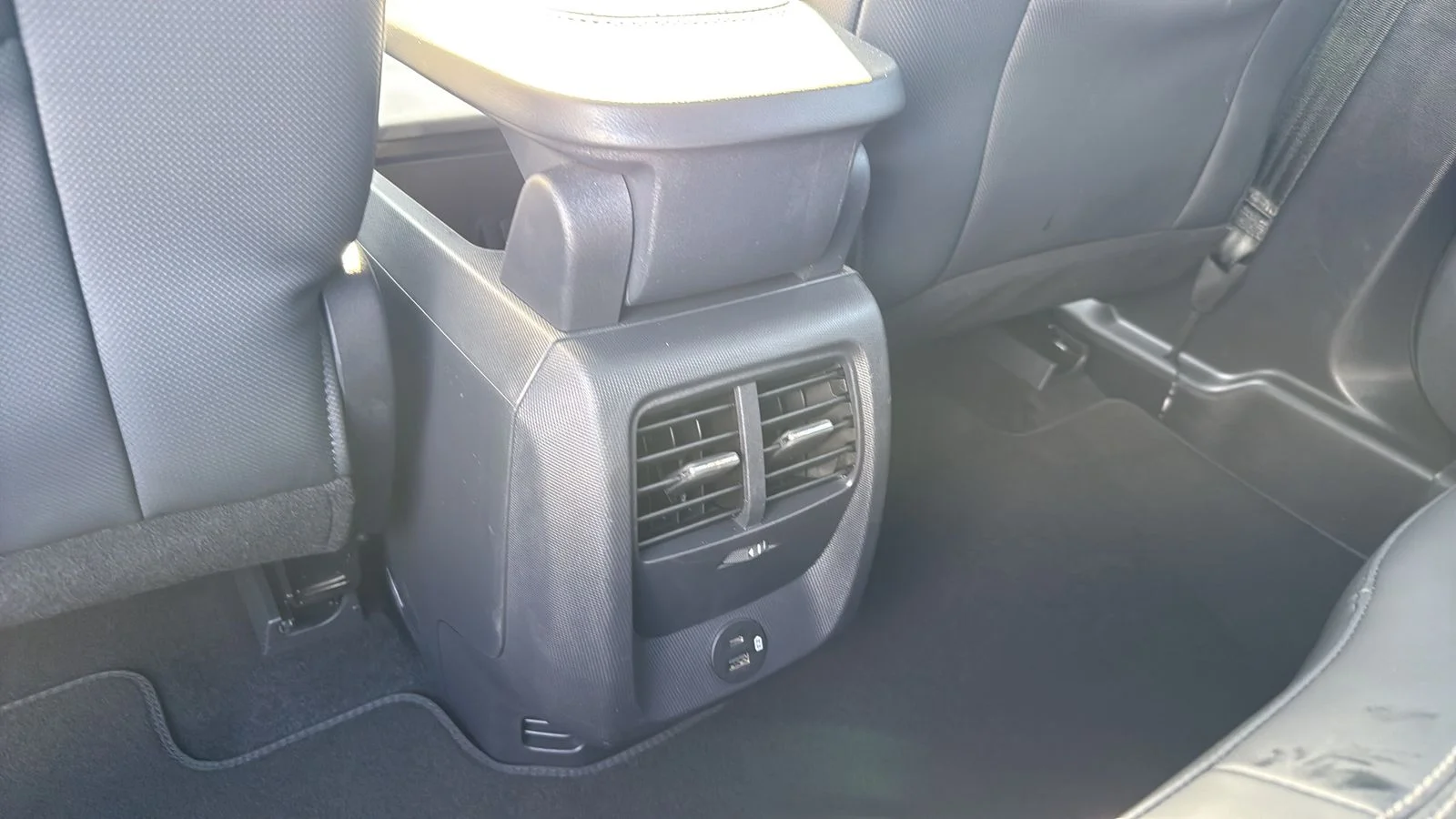 Used 2023 Gray Ford Premium image 27