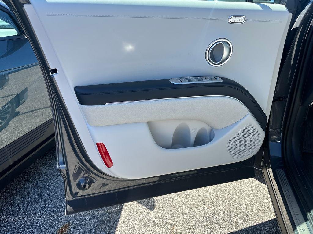 2026 Hyundai Palisade Calligraphy - Photo 9