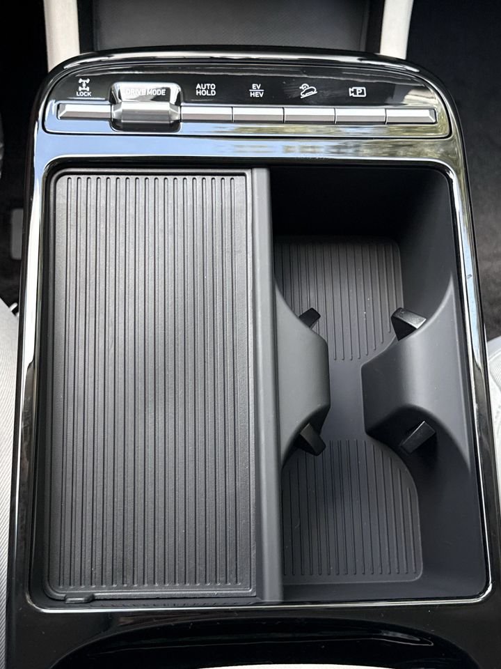 New 2026 Creamy White Pearl Hyundai SEL image 27