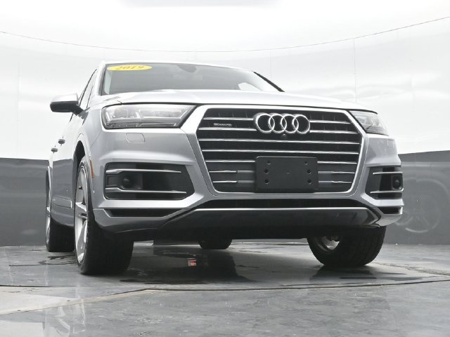Used 2019 Silver Audi 55 Prestige image 22
