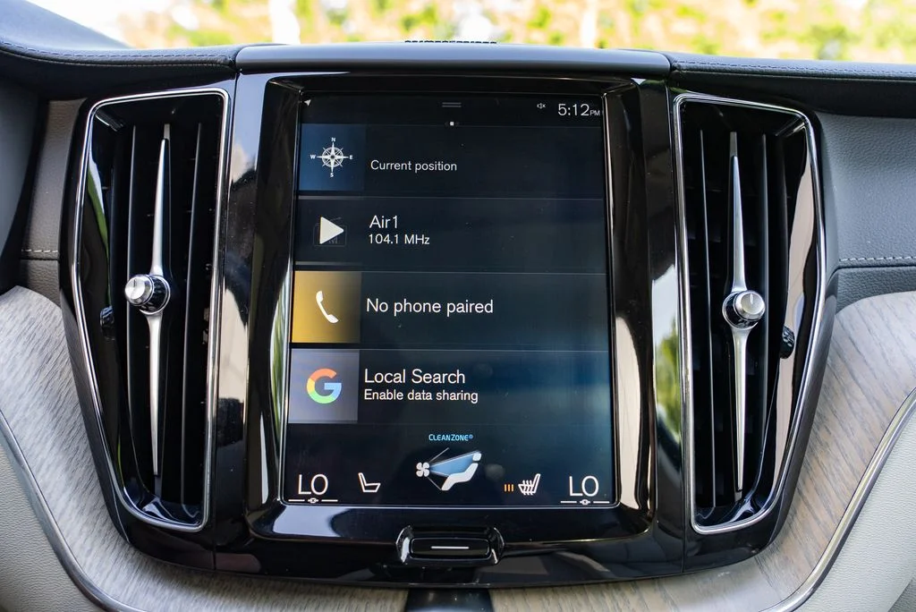 Used 2019 Blue Volvo T6 Inscription image 17
