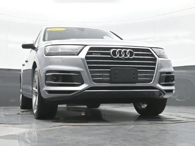 Used 2019 Silver Audi 55 Prestige image 22