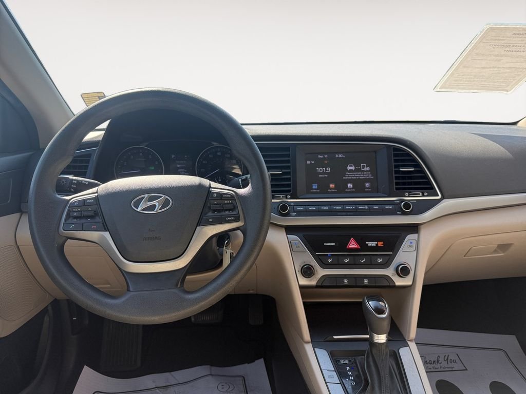 Used 2018 Beige Hyundai SEL image 10