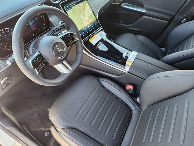 Certified Used 2026  Mercedes-Benz GLC 300 image 7