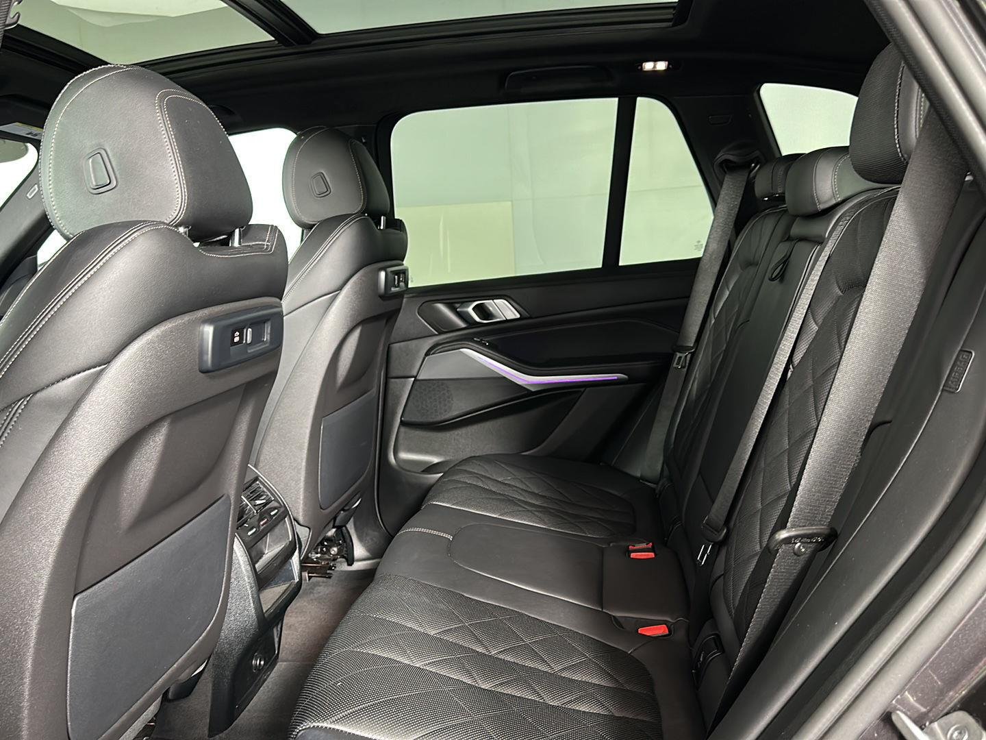 Used 2023 Dark Graphite Metallic BMW xDrive40i image 23
