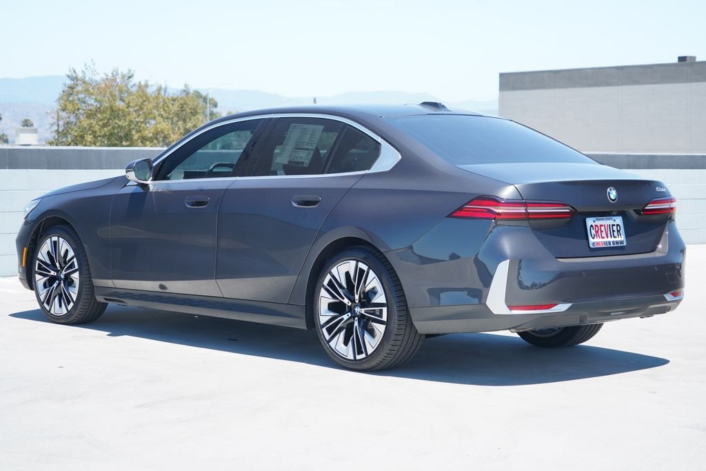 New 2026 Dark Graphite Metallic BMW 530i image 7