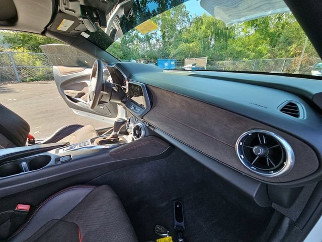 Used 2017 SUMMIT WHITE Chevrolet ZL1 image 31