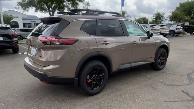 Used 2025 Tan Nissan Rock Creek image 7