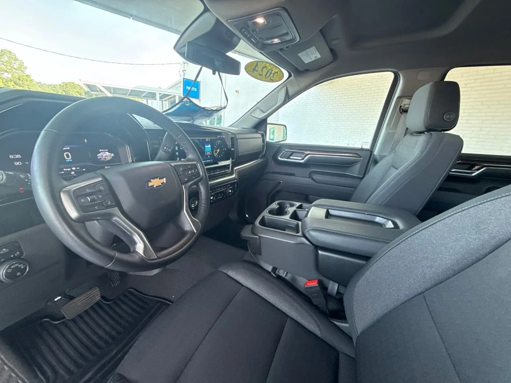 Used 2024 Gray Chevrolet LT image 30