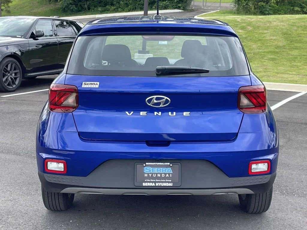 Used 2026 Blue Hyundai SE image 4