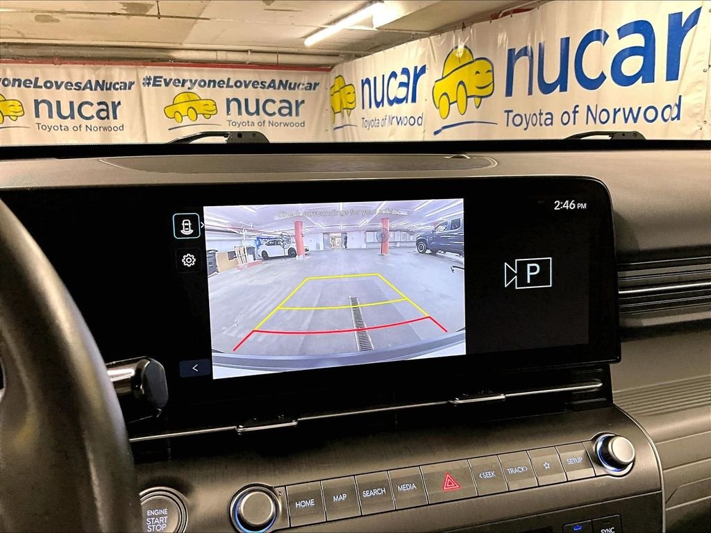Used 2024 White Hyundai SEL image 19