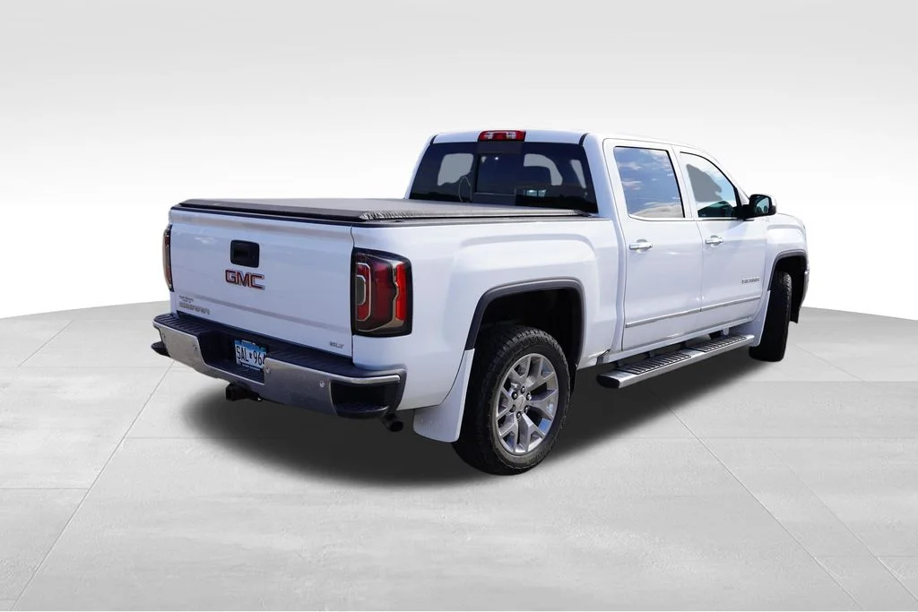 Used 2018 White GMC SLT image 3