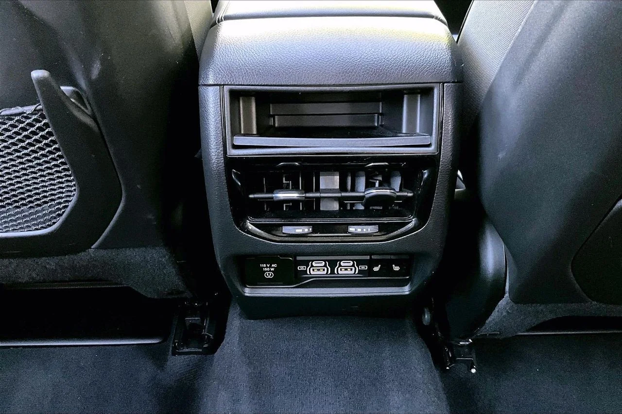 Used 2023 Gray Jeep Limited image 17