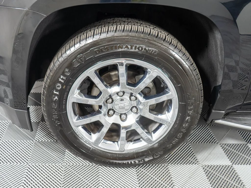 Used 2017 Black GMC Denali image 28