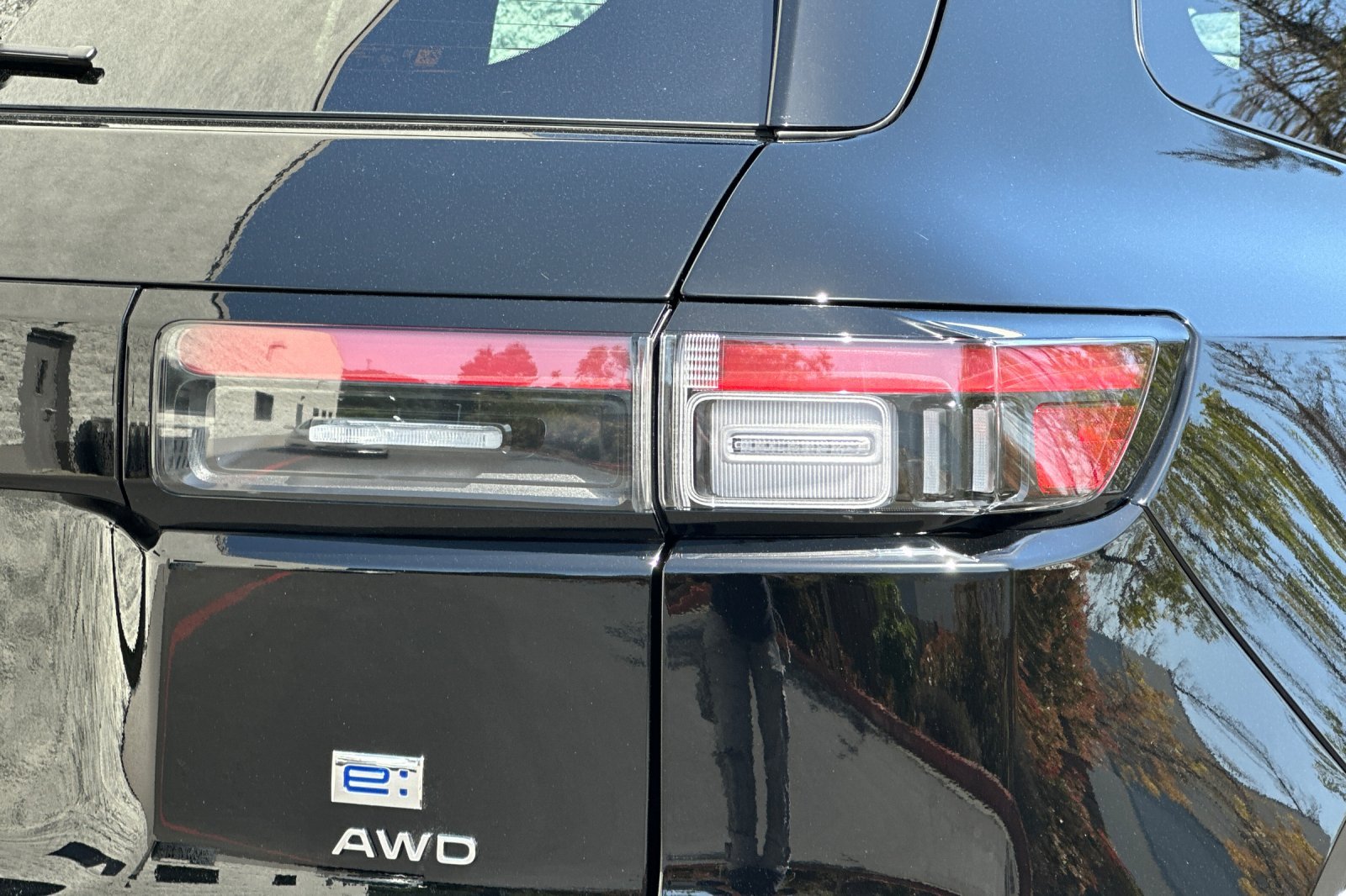 New 2025 Raven Black Honda Touring image 32