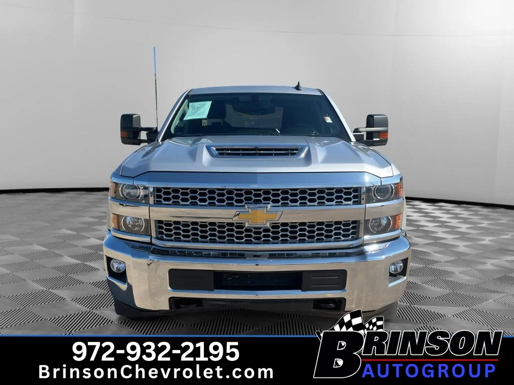 Used 2019 Silver Ice Metallic Chevrolet LT image 2