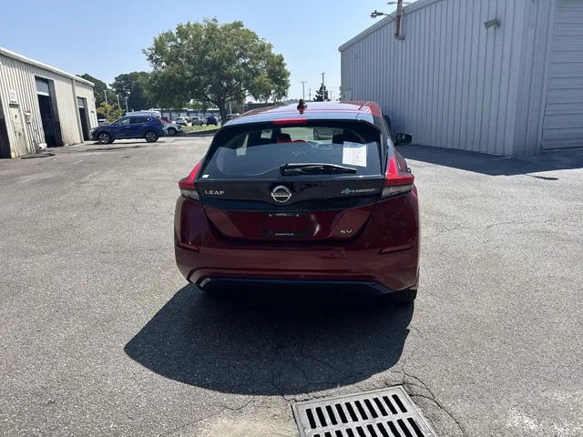 Used 2018 Red Nissan SV image 6