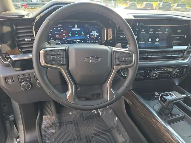 Used 2025 Gray Chevrolet LT Trail Boss image 17