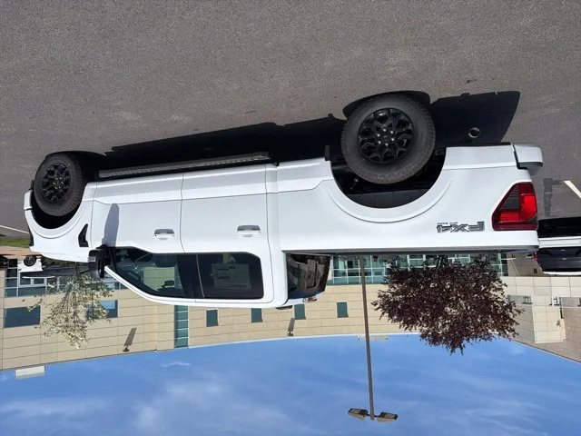New 2026 Oxford White Ford XLT image 3