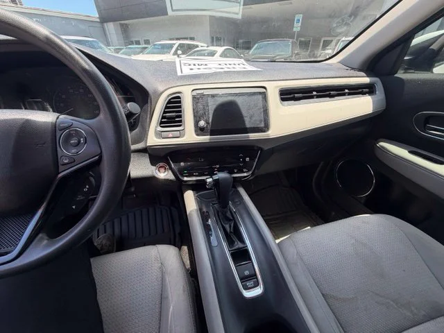 Used 2022 White Honda EX image 20