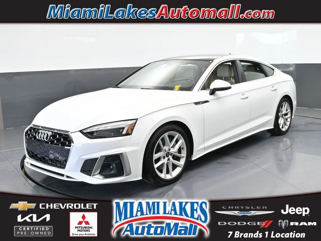 Used 2024 Glacier White Metallic Audi 45 S line Premium Plus image 1