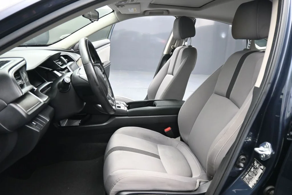 Used 2018 Blue Honda EX-T image 9