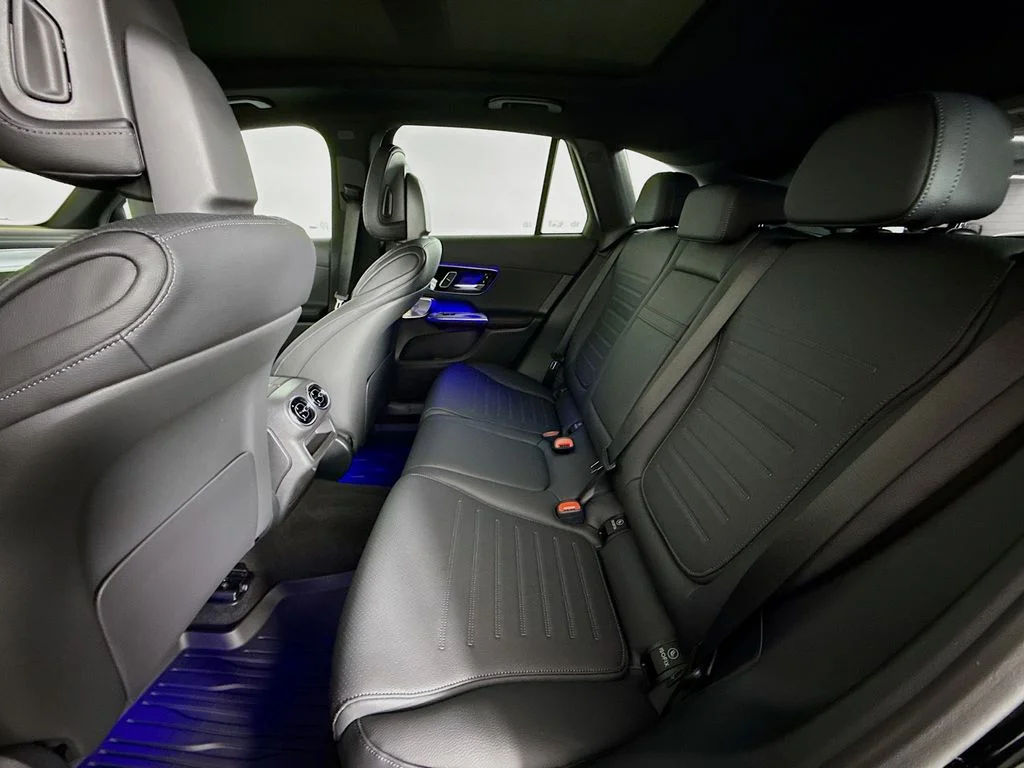 New 2026 Obsidian Black Metallic Mercedes-Benz GLC 300 image 20