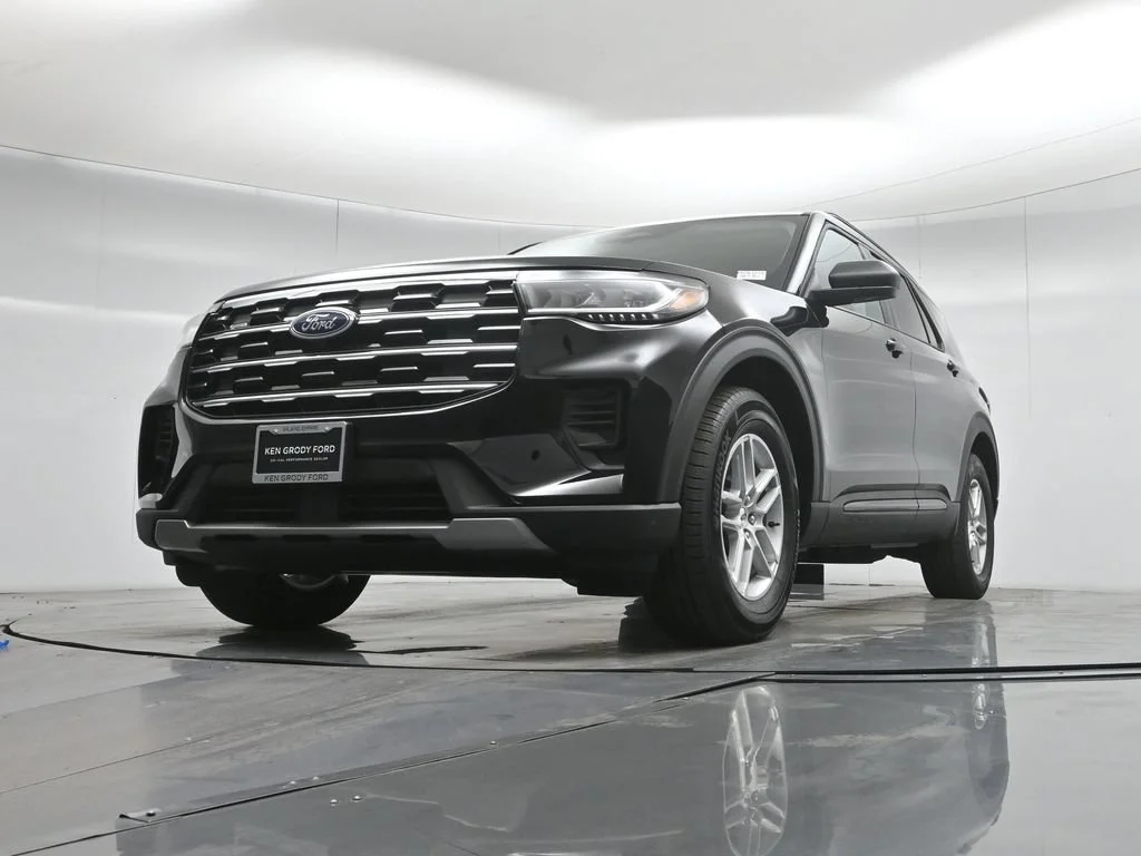 New 2026 Agate Black Metallic Ford Active image 43