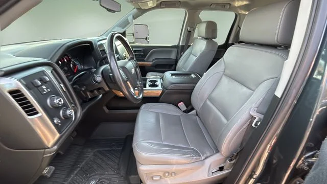 Used 2018 Gray Chevrolet LTZ image 17