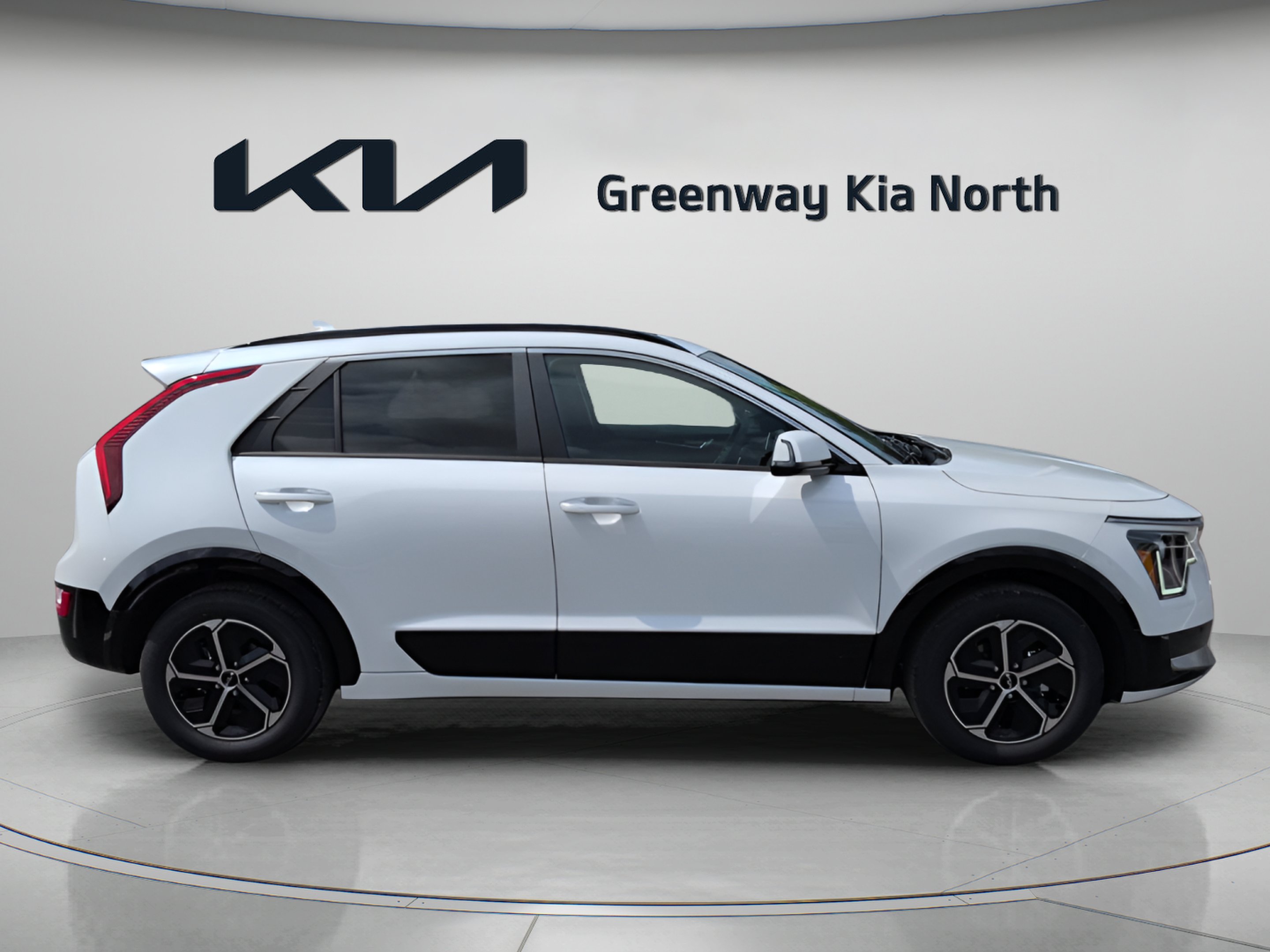 New 2026 Snow White Pearl Kia SX image 9
