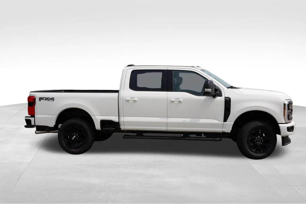 New 2026 Star White Metallic Tri-Coat Ford Lariat image 2