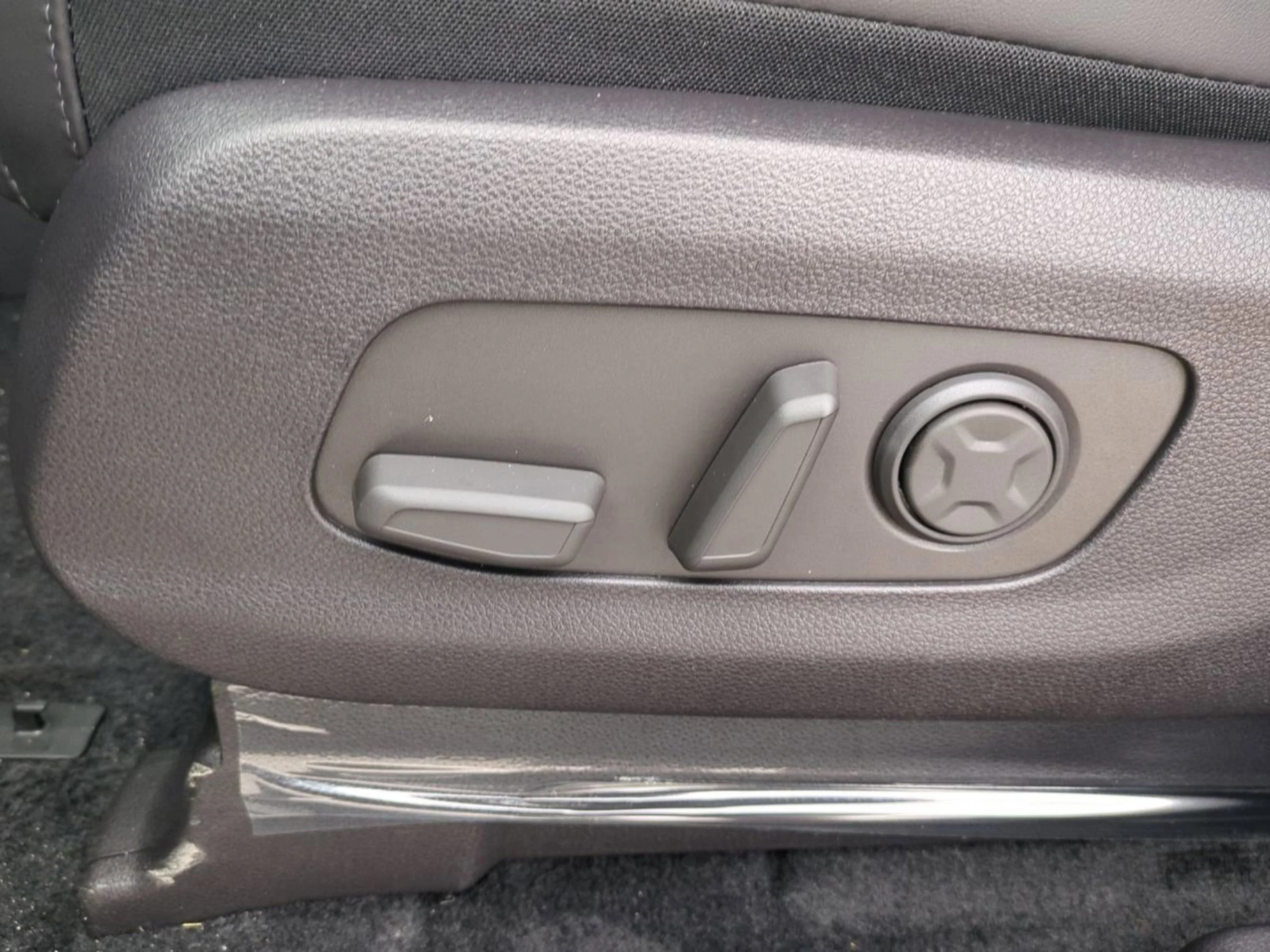 2026 Kia Carnival SX - Photo 23