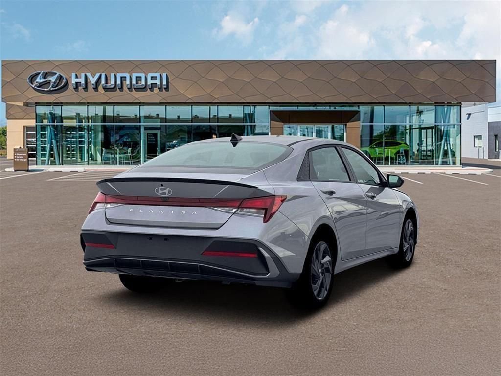 2026 Hyundai Elantra SEL Sport - Photo 7